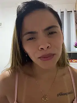 safadinhaquenteW online show from 06/09/26, 04:40