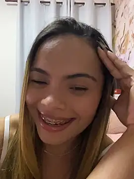 Snapshot of safadinhaquenteW chatting on 07/09/26, 01:48 safadinhaquenteW online show from 07/09/26, 01:48