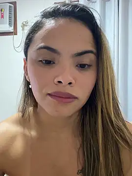 Snapshot of safadinhaquenteW chatting on 07/26/26, 03:58 safadinhaquenteW online show from 07/26/26, 03:58