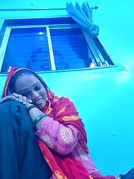 Snapshot of Riya741557 chatting on 10/13/25, 03:01 Riya741557 online show from 10/13/25, 03:01