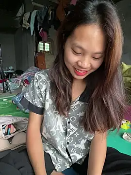 namicute online show from 05/18/26, 12:07