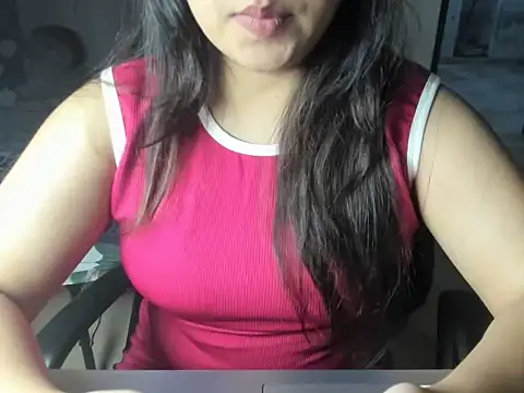 Divya68 online show from 12/17/25, 05:19