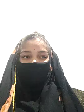 Meena 8 online show from 11/06/25, 02:51