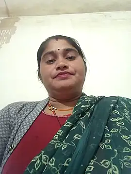 Meena 8 online show from 11/07/25, 03:34