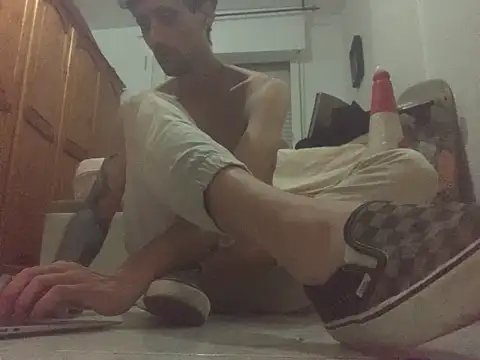 lucky1661 online show from 11/05/25, 12:32