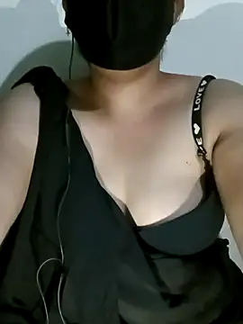 Jessica-03 online show from 10/17/25, 08:44