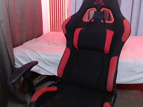 kettie  online show from 11/30/25, 10:19