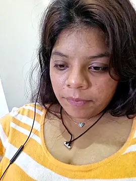 kajal77715 online show from 10/13/25, 09:20