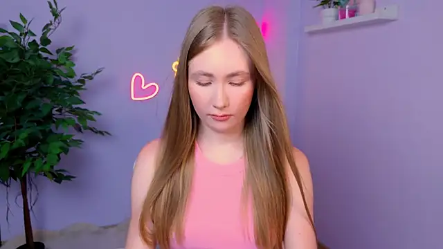 EllyColins online show from 07/05/26, 03:23