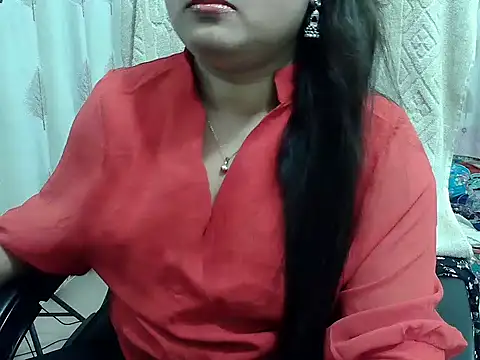 Snapshot of SexyRani2000 chatting on 04/18/26, 01:26 SexyRani2000 online show from 04/18/26, 01:26
