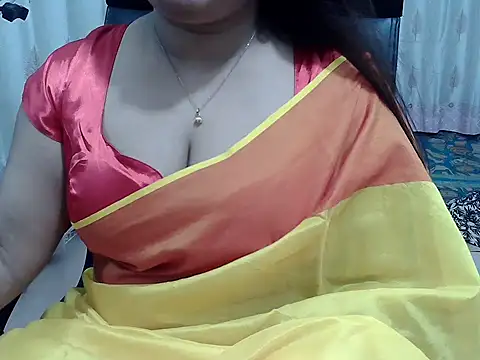 Snapshot of SexyRani2000 chatting on 04/20/26, 05:16 SexyRani2000 online show from 04/20/26, 05:16