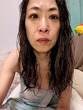 Snapshot of jyuse000ryuse chatting on 02/01/26, 12:48 jyuse000ryuse online show from 02/01/26, 12:48