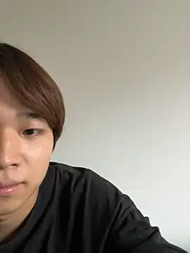 Snapshot of nagi_112 chatting on 10/25/25, 05:26 nagi 112 online show from 10/25/25, 05:26