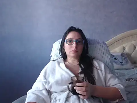 LuckyLisa23 online show from 01/13/26, 11:37