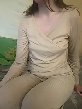 KittieCreme online show from 04/25/26, 08:17