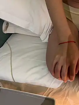 kkw-8546 online show from 10/25/25, 05:19