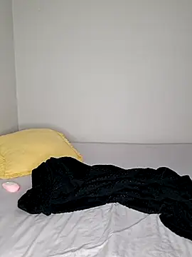 certifiedhottie2025 online show from 04/26/26, 06:44