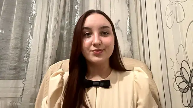 DaisyMolly online show from 10/13/25, 04:29