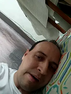 sacarlettareyo online show from 10/17/25, 08:55