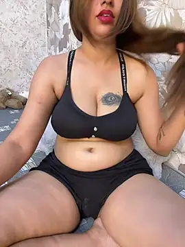 Snapshot of neelam_singh0 chatting on 05/03/26, 06:03 neelam singh0 online show from 05/03/26, 06:03