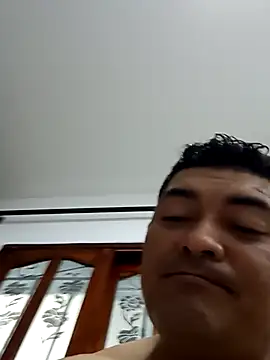 Snapshot of sexyandres_23 chatting on 03/13/26, 08:21 sexyandres 23 online show from 03/13/26, 08:21
