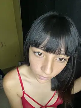 Snapshot of Pilarq9 chatting on 03/04/26, 06:30 Pilarq9 online show from 03/04/26, 06:30