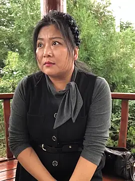 Snapshot of xiya8899 chatting on 10/13/25, 06:46 xiya8899 online show from 10/13/25, 06:46