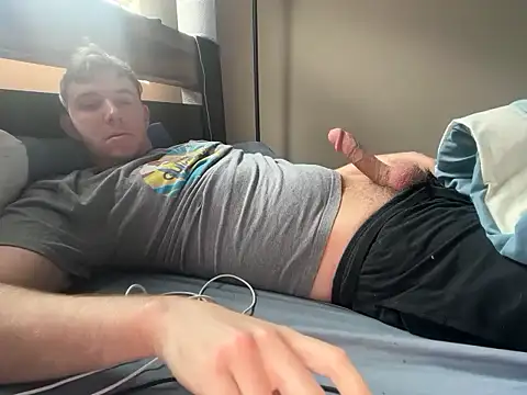 eddieeeeee1232 online show from 12/17/25, 05:08