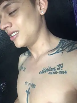 Cute curious online show from 10/15/25, 03:50
