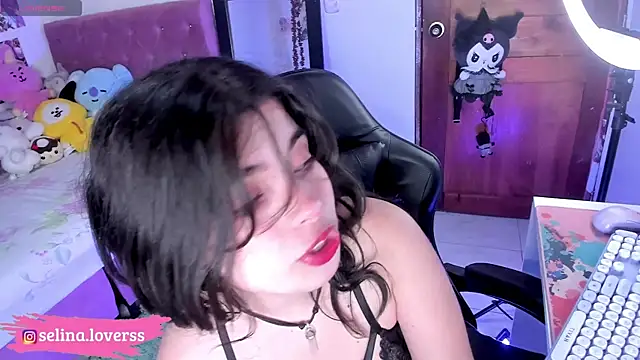 selina lovers  online show from 04/22/26, 04:15