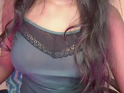 Snapshot of Rashiii_ chatting on 10/19/25, 03:07 Rashiii online show from 10/19/25, 03:07