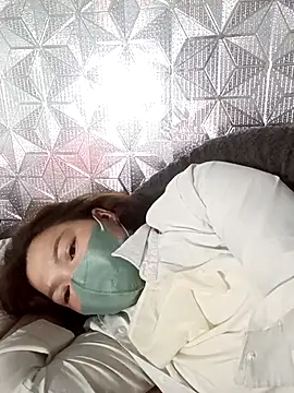 nat-tri online show from 12/22/25, 11:46