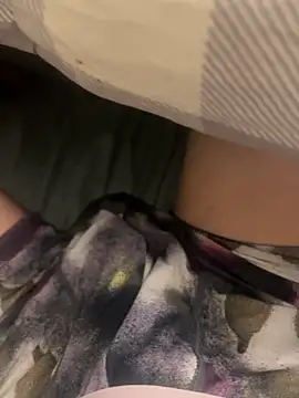 LilCheeky online show from 11/28/25, 08:28