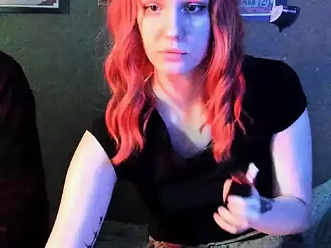 Skirklove online show from 10/15/25, 08:25
