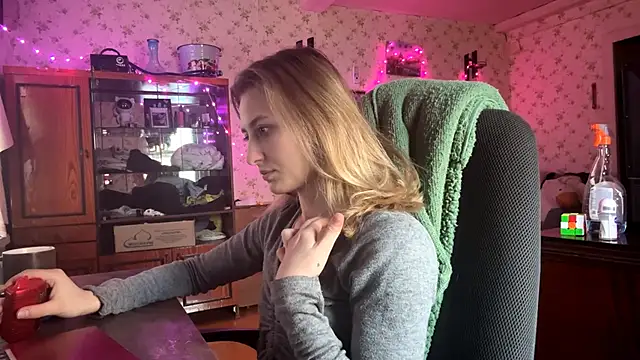AmeliLia online show from 03/19/26, 02:54