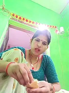 Karishma cute online show from 11/04/25, 07:07