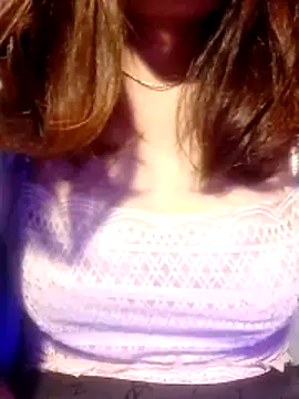 YiyinLy online show from 03/13/26, 11:00