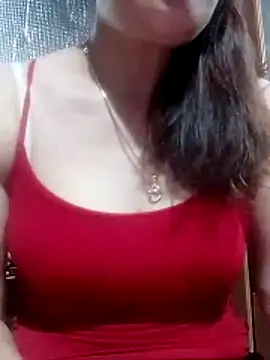 YiyinLy online show from 03/23/26, 02:10