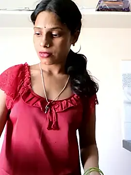 Snapshot of Nitya_hot chatting on 05/18/26, 04:07 Nitya hot online show from 05/18/26, 04:07