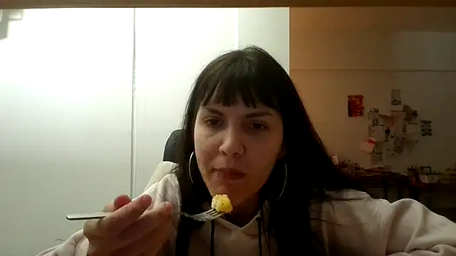 miapink33 online show from 03/24/26, 01:32
