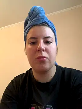 MiraCastellon online show from 10/18/25, 11:33