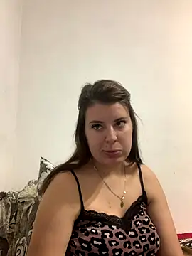 MiraCastellon online show from 11/03/25, 11:44