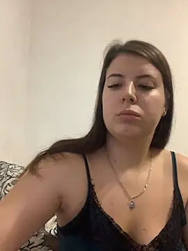 MiraCastellon online show from 11/12/25, 11:43