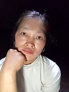 siusiu-00 online show from 10/20/25, 10:32