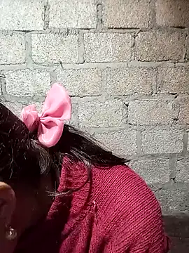 siusiu-00 online show from 03/18/26, 11:57