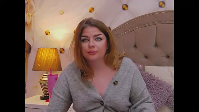 VickyKarter online show from 10/15/25, 09:26