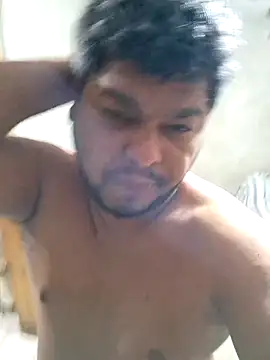 Snapshot of Curirim01 chatting on 10/22/25, 03:40 Curirim01 online show from 10/22/25, 03:40