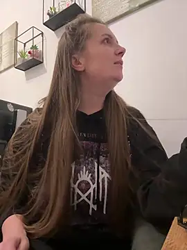 Amy  Leee  online show from 02/04/26, 03:07