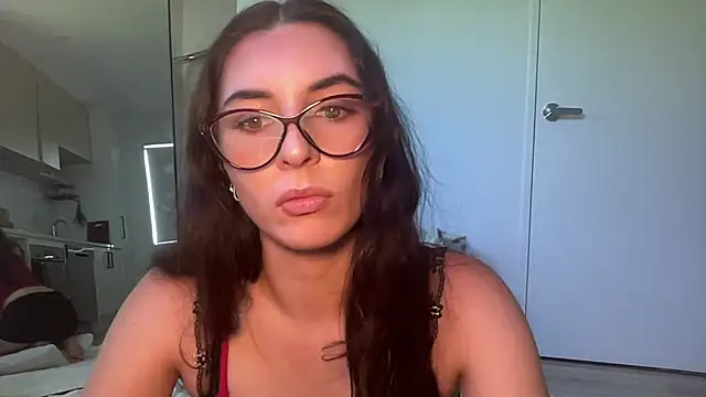 mollyy2006 online show from 03/19/26, 12:03