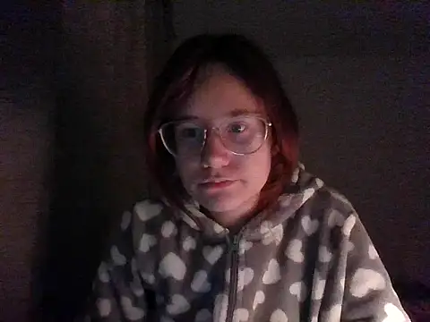 LuckySLove online show from 01/13/26, 06:35